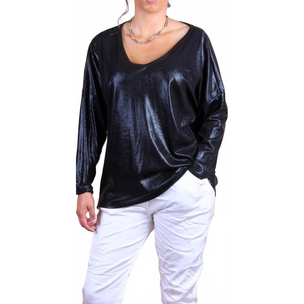 NEW GIGI MODA luminare v-neck top in black